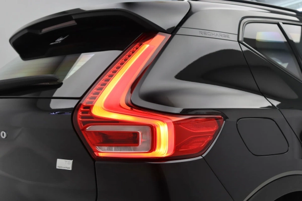Foto do veiculo VOLVO XC40 T5 RECHARGE R-DESIGN