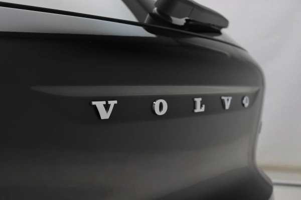 Foto do veiculo VOLVO XC40 T5 RECHARGE R-DESIGN
