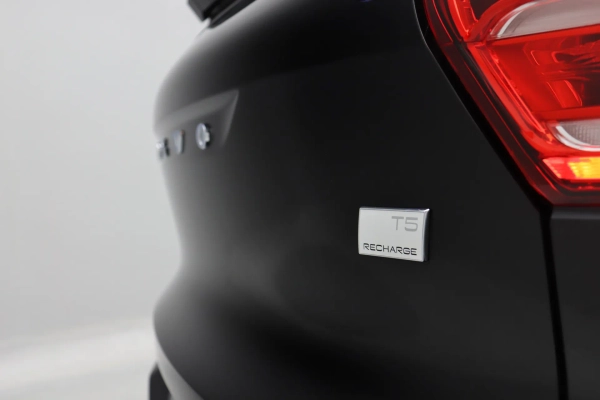 Foto do veiculo VOLVO XC40 T5 RECHARGE R-DESIGN