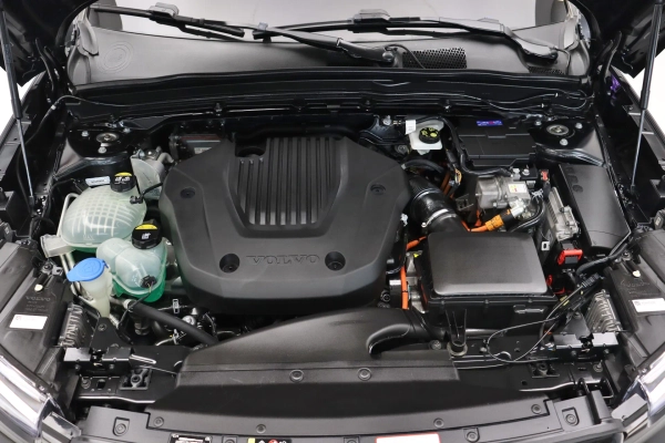 Foto do veiculo VOLVO XC40 T5 RECHARGE R-DESIGN