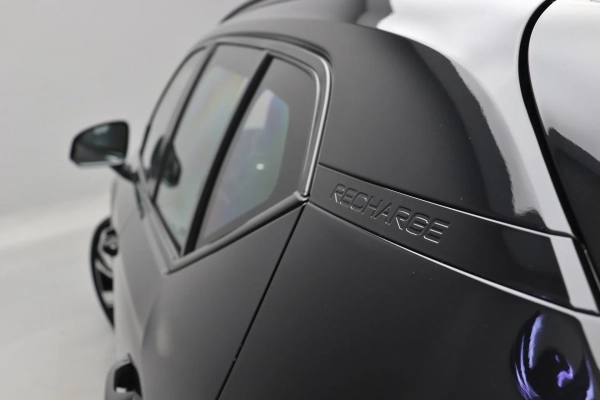Foto do veiculo VOLVO XC40 T5 RECHARGE R-DESIGN