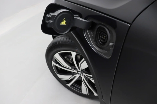 Foto do veiculo VOLVO XC40 T5 RECHARGE R-DESIGN