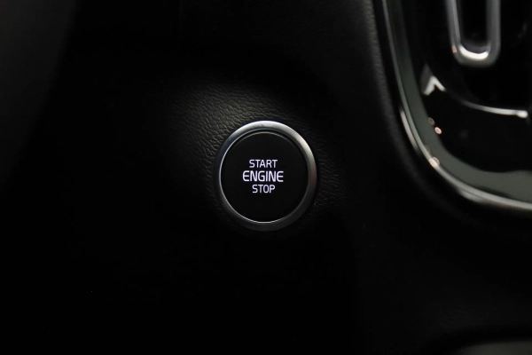 Foto do veiculo VOLVO XC40 T5 RECHARGE R-DESIGN