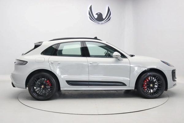 Foto do veiculo PORSCHE MACAN GTS