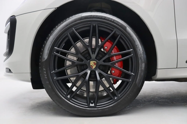 Foto do veiculo PORSCHE MACAN GTS