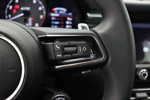 Foto do veiculo PORSCHE MACAN GTS