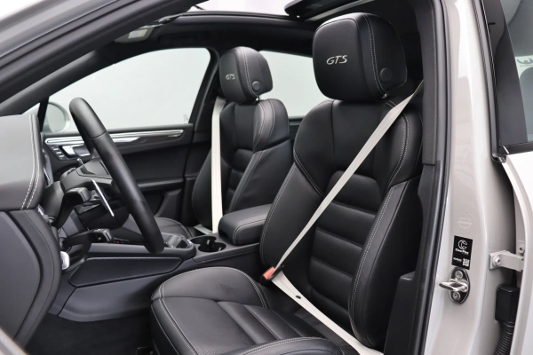 Foto do veiculo PORSCHE MACAN GTS