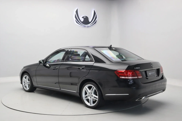 Foto do veiculo MERCEDES-BENZ E 350 AVANTGARDE
