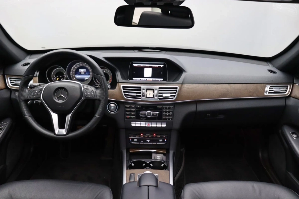 Foto do veiculo MERCEDES-BENZ E 350 AVANTGARDE