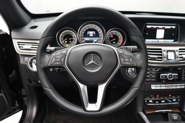 Foto do veiculo MERCEDES-BENZ E 350 AVANTGARDE