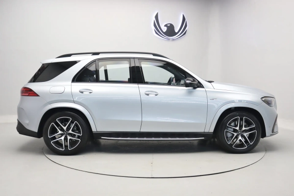Foto do veiculo MERCEDES-BENZ GLE 53 AMG 4MATIC+ | 7 LUGARES