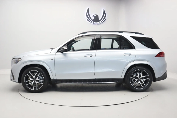 Foto do veiculo MERCEDES-BENZ GLE 53 AMG 4MATIC+ | 7 LUGARES