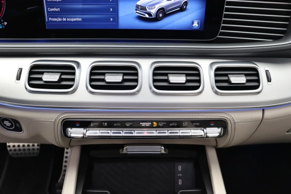 Foto do veiculo MERCEDES-BENZ GLE 53 AMG 4MATIC+ | 7 LUGARES