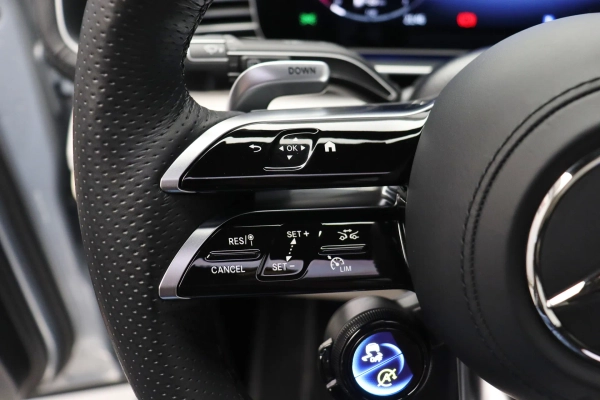 Foto do veiculo MERCEDES-BENZ GLE 53 AMG 4MATIC+ | 7 LUGARES
