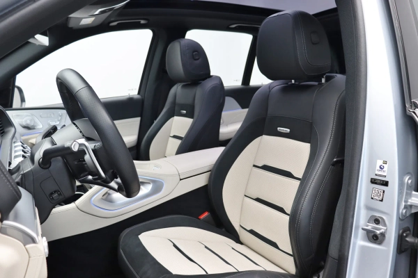 Foto do veiculo MERCEDES-BENZ GLE 53 AMG 4MATIC+ | 7 LUGARES