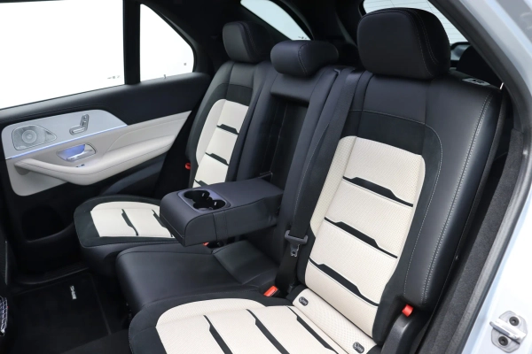 Foto do veiculo MERCEDES-BENZ GLE 53 AMG 4MATIC+ | 7 LUGARES