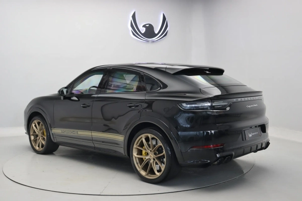 Foto do veiculo PORSCHE CAYENNE TURBO COUPé