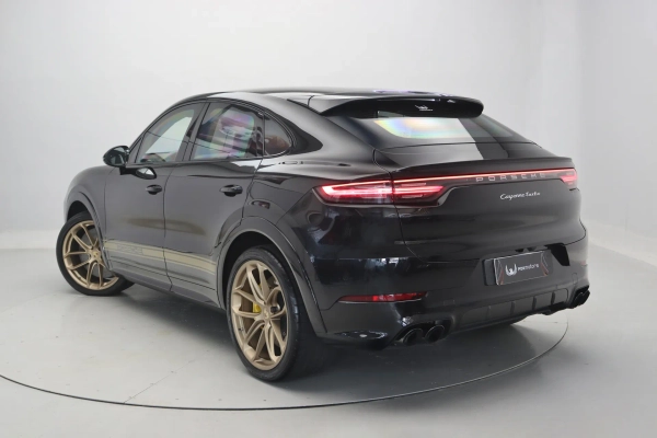 Foto do veiculo PORSCHE CAYENNE TURBO COUPé
