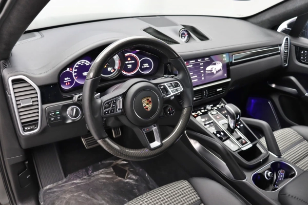 Foto do veiculo PORSCHE CAYENNE TURBO COUPé