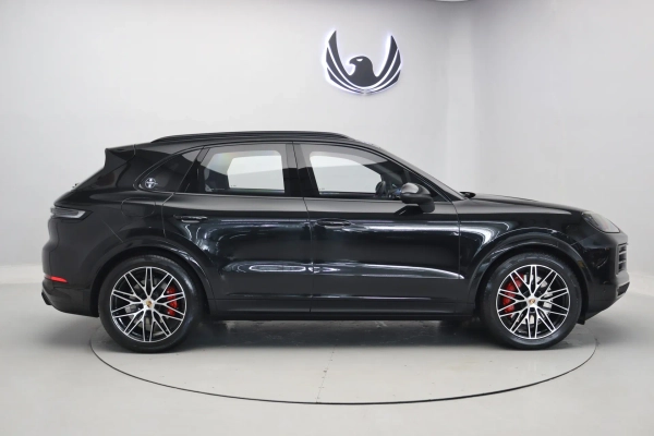 Foto do veiculo PORSCHE CAYENNE E-HYBRID