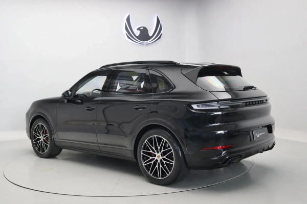 Foto do veiculo PORSCHE CAYENNE E-HYBRID