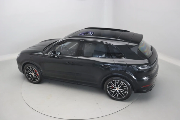Foto do veiculo PORSCHE CAYENNE E-HYBRID