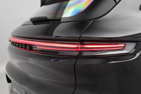 Foto do veiculo PORSCHE CAYENNE E-HYBRID