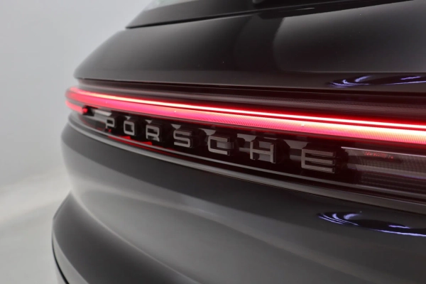 Foto do veiculo PORSCHE CAYENNE E-HYBRID