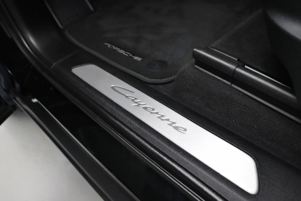 Foto do veiculo PORSCHE CAYENNE E-HYBRID