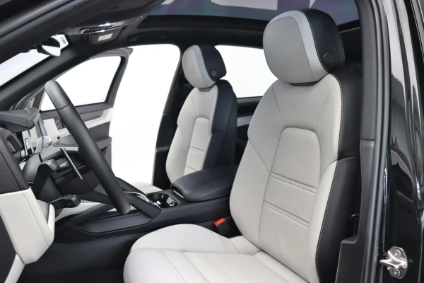 Foto do veiculo PORSCHE CAYENNE E-HYBRID