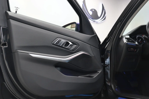 Foto do veiculo BMW 320I SPORT