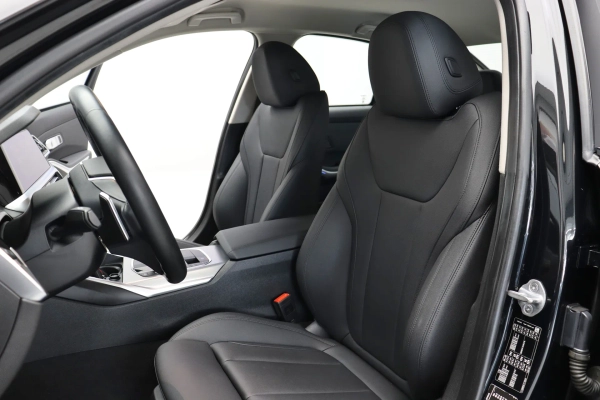 Foto do veiculo BMW 320I SPORT