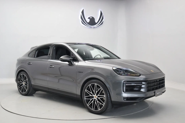 Foto do veiculo PORSCHE CAYENNE COUPé E-HYBRID