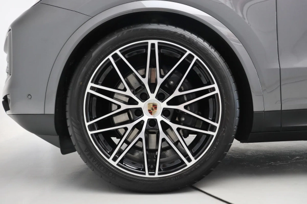 Foto do veiculo PORSCHE CAYENNE COUPé E-HYBRID