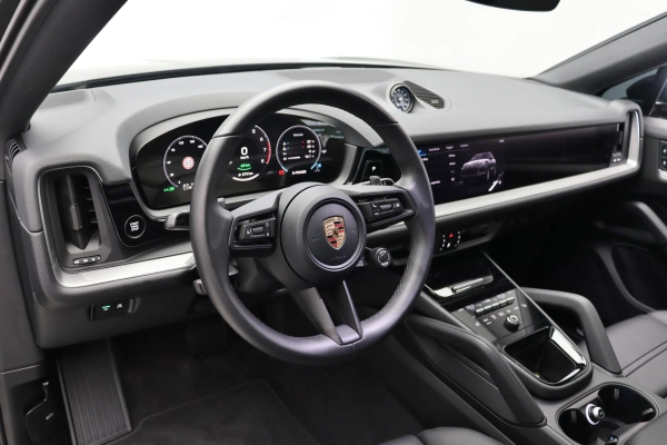 Foto do veiculo PORSCHE CAYENNE COUPé E-HYBRID