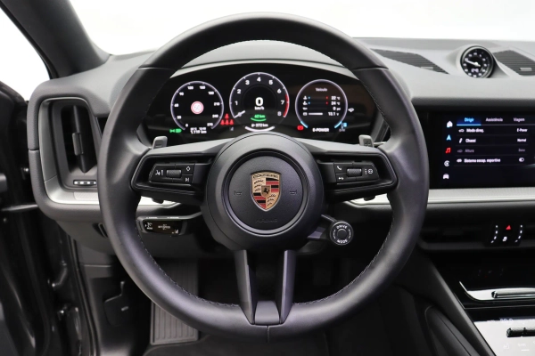 Foto do veiculo PORSCHE CAYENNE COUPé E-HYBRID