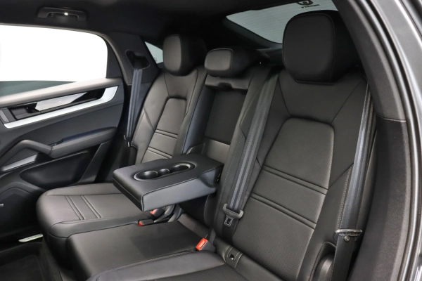 Foto do veiculo PORSCHE CAYENNE COUPé E-HYBRID