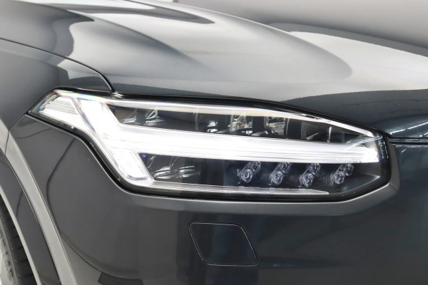Foto do veiculo VOLVO XC90 T6 INSCRIPTION AWD | 7 LUGARES