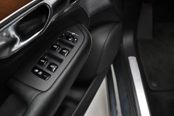 Foto do veiculo VOLVO XC90 T6 INSCRIPTION AWD | 7 LUGARES