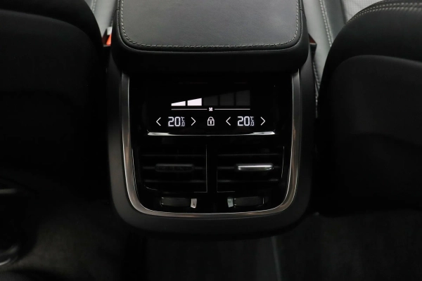 Foto do veiculo VOLVO XC90 T6 INSCRIPTION AWD | 7 LUGARES