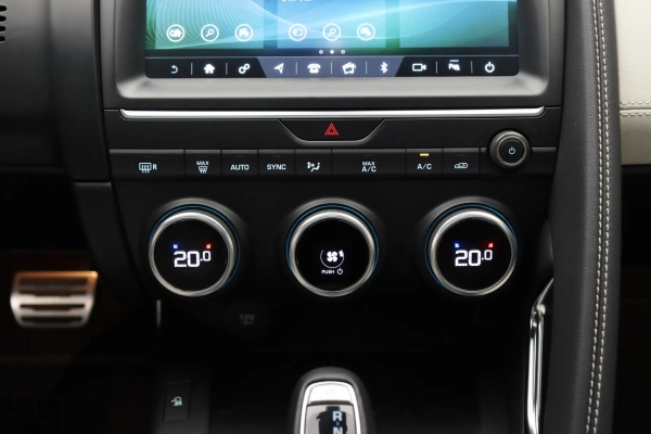 Foto do veiculo JAGUAR E-PACE P250 FLEX S R-DYNAMIC