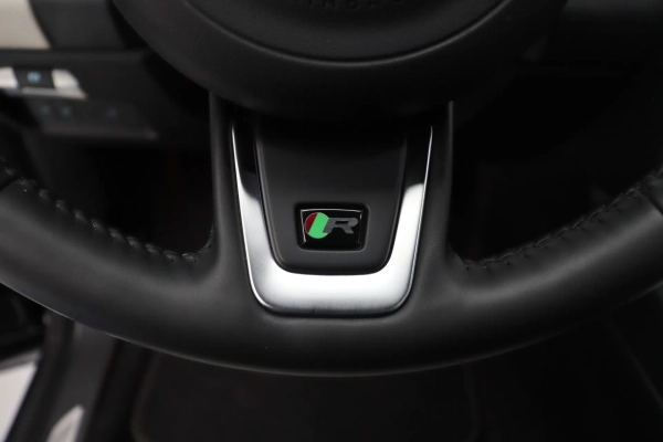 Foto do veiculo JAGUAR E-PACE P250 FLEX S R-DYNAMIC