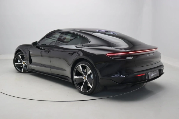 Foto do veiculo PORSCHE TAYCAN TURBO