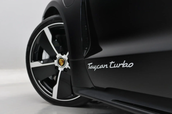 Foto do veiculo PORSCHE TAYCAN TURBO