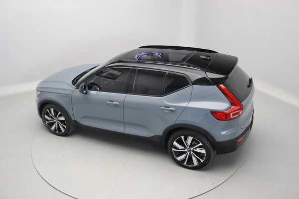 Foto do veiculo VOLVO XC40 T5 RECHARGE R-DESIGN