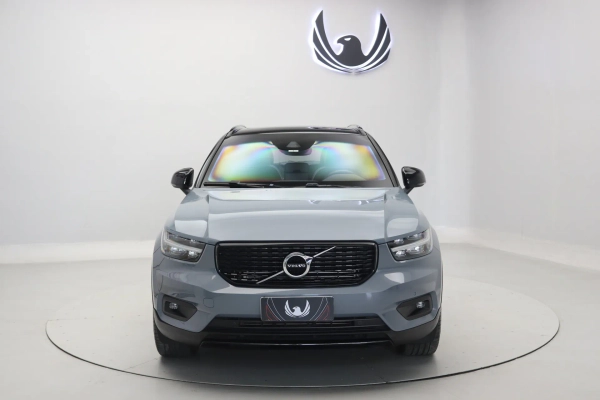 Foto do veiculo VOLVO XC40 T5 RECHARGE R-DESIGN