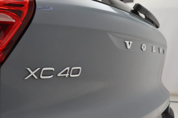 Foto do veiculo VOLVO XC40 T5 RECHARGE R-DESIGN