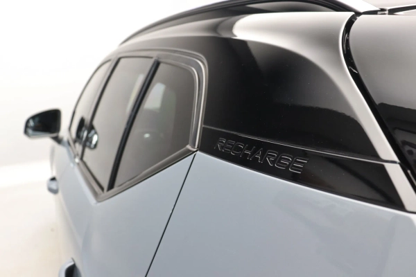 Foto do veiculo VOLVO XC40 T5 RECHARGE R-DESIGN