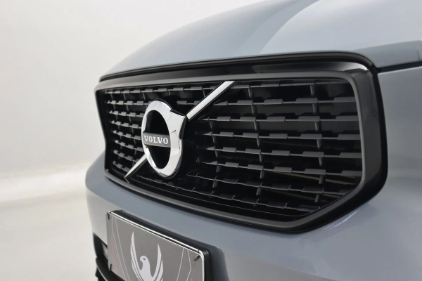 Foto do veiculo VOLVO XC40 T5 RECHARGE R-DESIGN