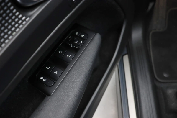 Foto do veiculo VOLVO XC40 T5 RECHARGE R-DESIGN